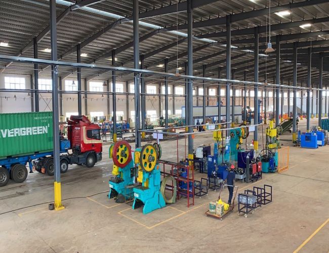 Founded in 2013, it is located in Ogun State, Nigeria.It has more than 130 employees. The factory covers an area of 5,000 square meters. This is LINK's first introduction of EPC+M+O service. The plant is focused on the LPG cylinder market in Nigeria, with an annual production capacity of 500,000 units, including 12.5kg cylinders, 6kg cylinders, etc.